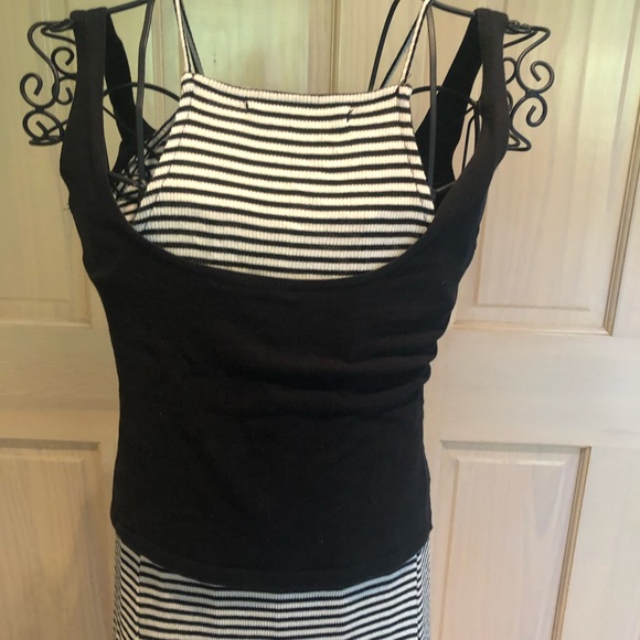 BRANDY MELVILLE TANK TOP BLACK - Picture 3 of 5